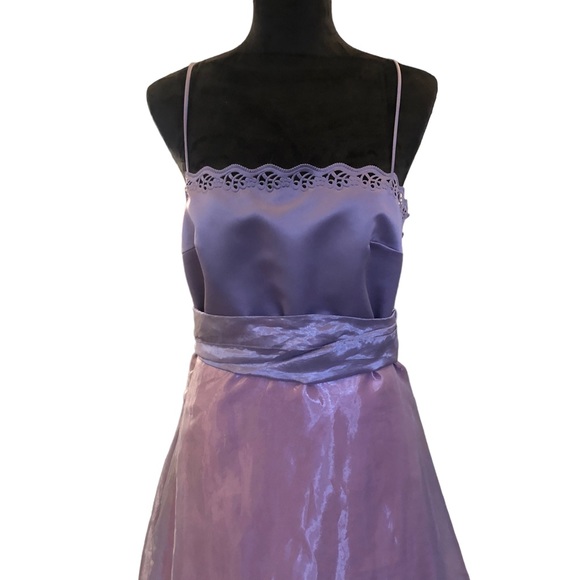 Purple Taffeta Mixed Media Formal Gown size 11/12 - Picture 3 of 12
